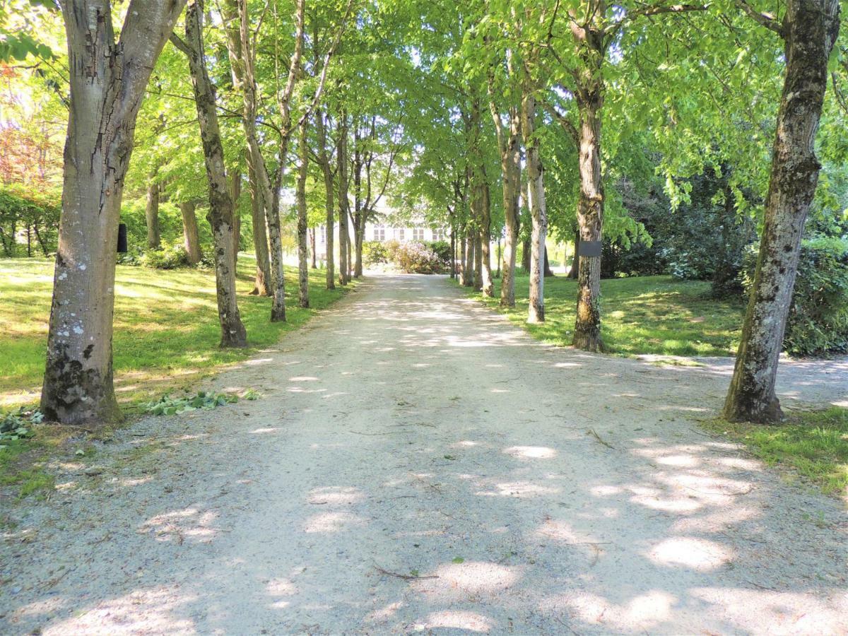 Domaine Du Plessis Grimaud Bed & Breakfast Saint-Viaud Exterior photo